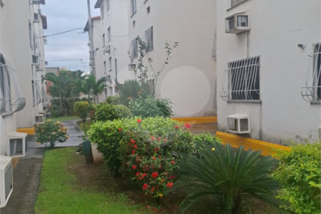 Apartamento para alugar com 2 quartos em Santíssimo, Rio de Janeiro, RJ