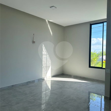 Casa à venda com 3 quartos, sendo 1 suíte, no condomínio Lagos D´icaraí, Salto - SP
