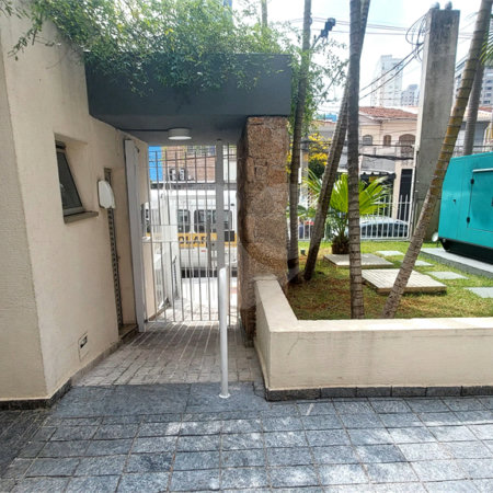 Apartamento à venda com 3 quartos, sendo 1 suíte, em Vila Olímpia, São Paulo, SP