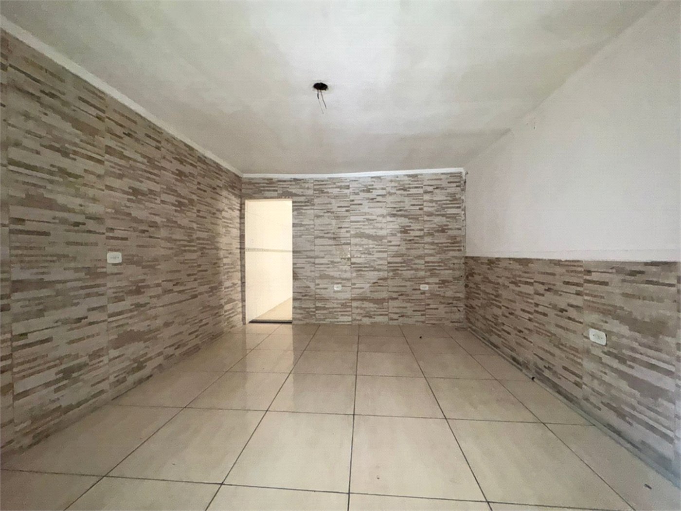 Sobrado à venda com 2 quartos em Vila Antonieta, São Paulo, SP