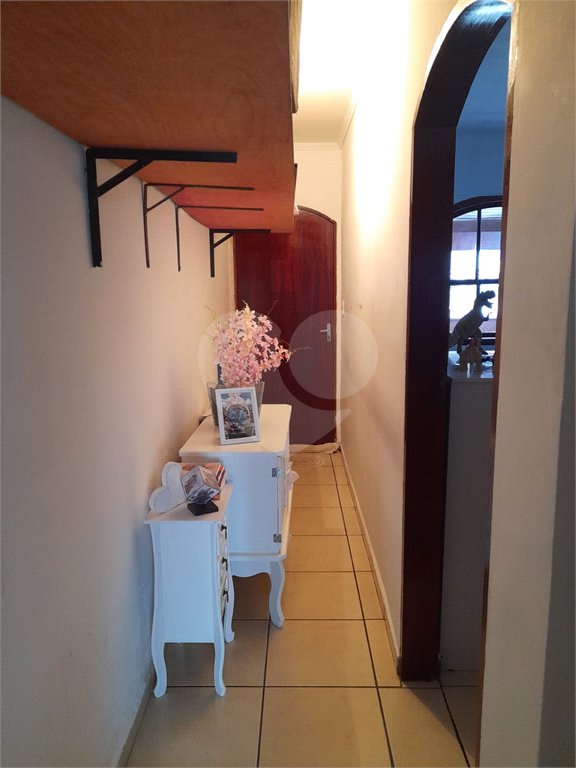 Casa à venda com 4 quartos, sendo 1 suíte, em Mogi Moderno, Mogi das Cruzes, SP