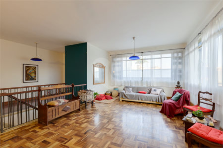 Casa à venda com 5 quartos, sendo 2 suítes, em Alto da Boa Vista, São Paulo, SP
