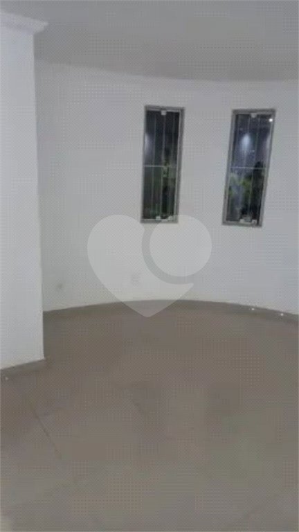 Casa à venda com 4 quartos, sendo 1 suíte, no condomínio River Plate, Rio de Janeiro - RJ