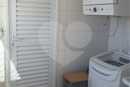 Apartamento à venda com 2 suítes em Vila Scarpelli, Santo André, SP