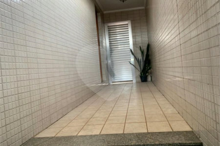 Sobrado à venda com 3 quartos em Jardim Oriental, São Paulo, SP