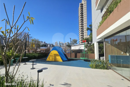 Apartamento à venda com 3 quartos, sendo 1 suíte,  em Pinheiros, São Paulo, SP
