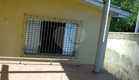 Casa Térrea à venda com 2 quartos em Parque Maria Domitila, São Paulo, SP