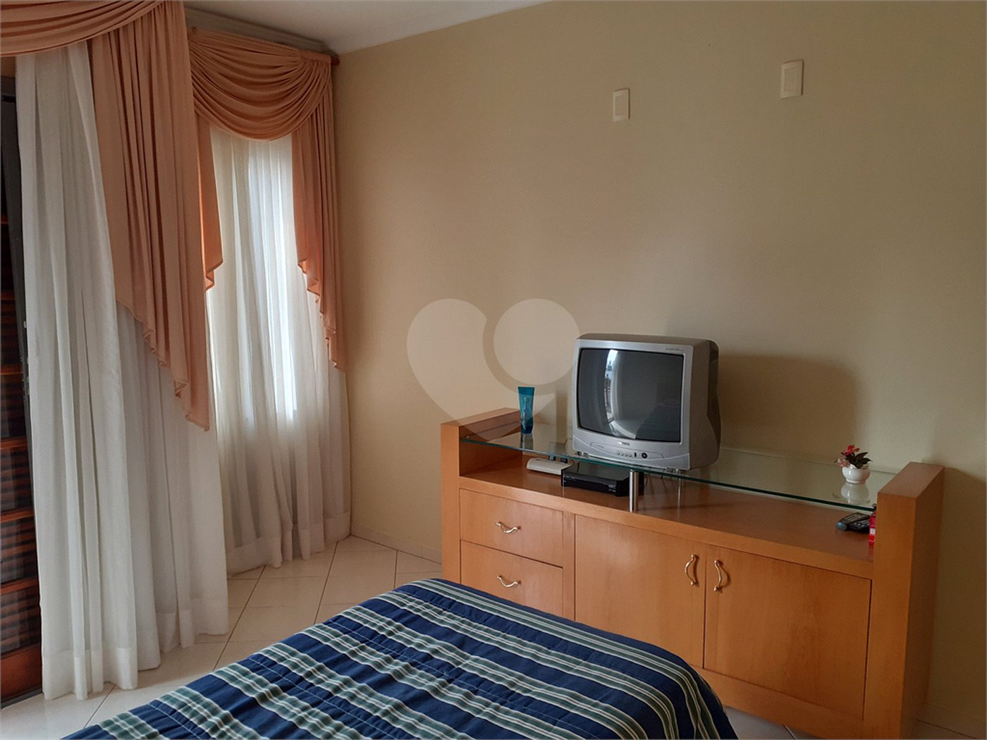 Sobrado à venda com 3 suítes em Vila Mariza Mazzei, São Paulo, SP