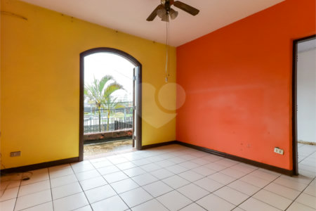 Sobrado à venda ou para alugar com 4 quartos, sendo 1 suíte, em Campo Belo, São Paulo, SP