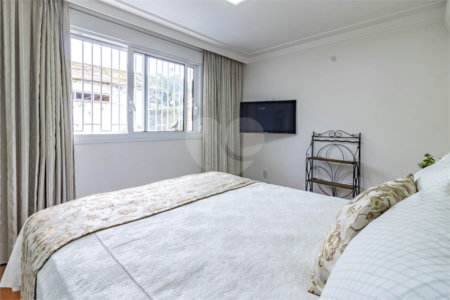Casa à venda com 5 quartos, sendo 4 suítes, em Alto da Lapa, São Paulo, SP