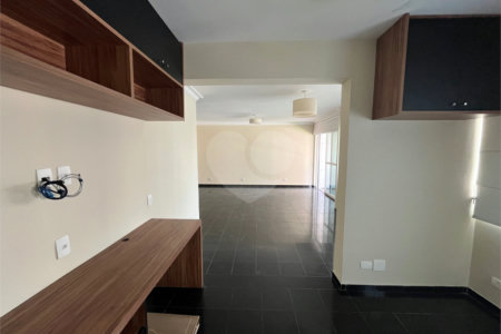 Apartamento à venda ou para alugar com 2 quartos, sendo 1 suíte,  em Itaim Bibi, São Paulo, SP