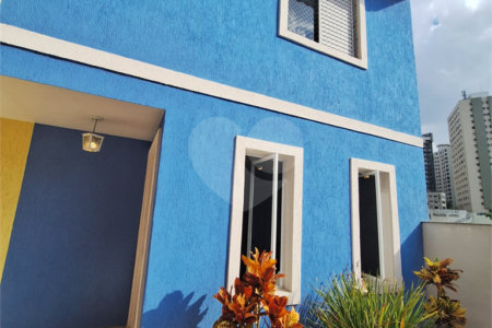 Casa à venda com 3 quartos, sendo 1 suíte, no condomínio Smallville, São Paulo - SP