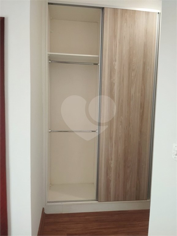 Casa à venda com 3 quartos, sendo 1 suíte,  no condomínio Vila Aracoara, Araraquara - SP