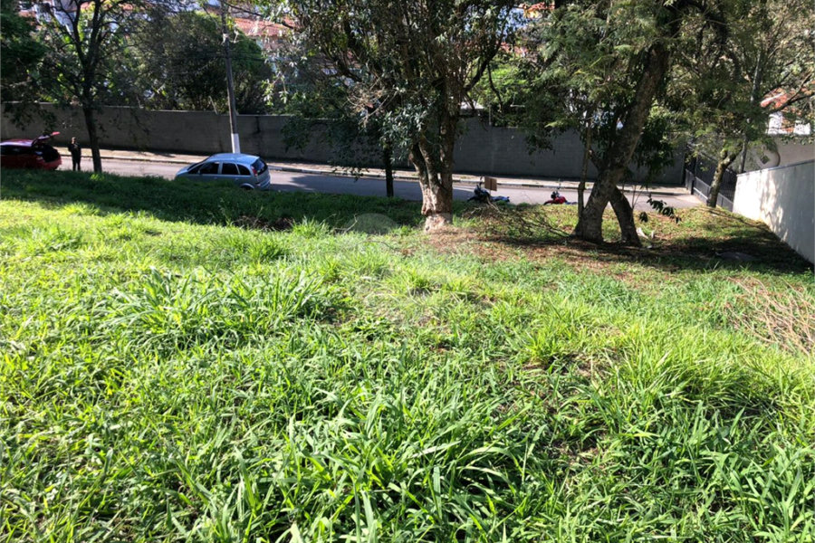 Terreno à venda no condomínio Horto Mirante, São Paulo - SP