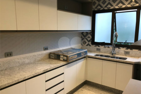 Apartamento à venda com 4 suítes em Vila Suzana, São Paulo, SP