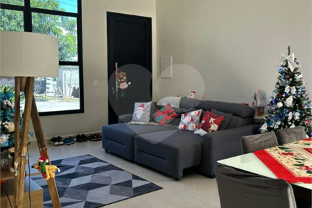 Casa à venda com 3 suítes no condomínio Shamballa 1, Atibaia - SP