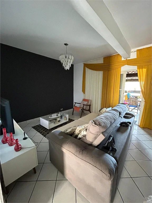 Casa à venda com 3 quartos, sendo 1 suíte,  em Jardim Capão Redondo, São Paulo, SP