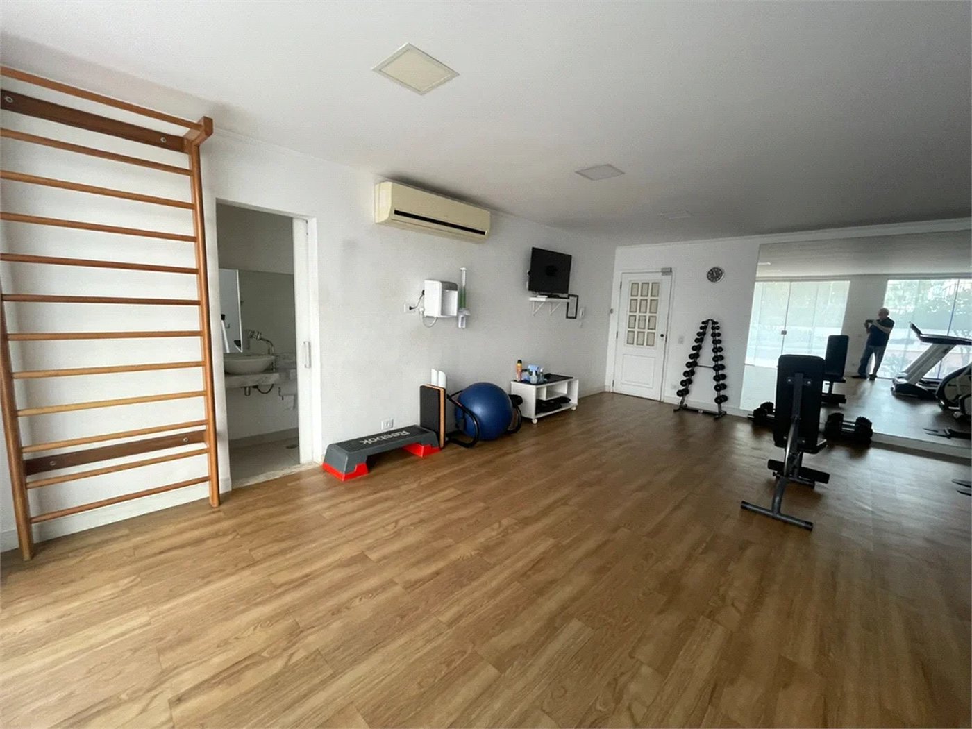 Apartamento à venda com 3 quartos, sendo 1 suíte, em Brooklin Paulista, São Paulo, SP