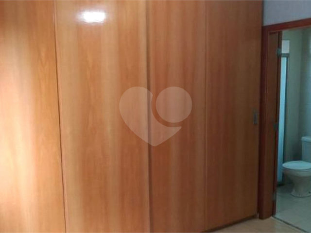 Apartamento à venda com 3 quartos, sendo 1 suíte,  em Santo Amaro, São Paulo, SP