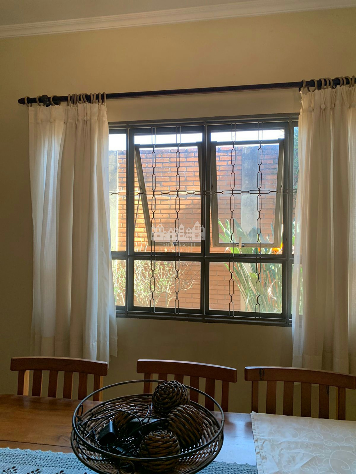 Casa à venda em Aparecida de São Manuel, São Manuel – SP, com projeto que valoriza conforto, iluminação natural e áreas de convivência.