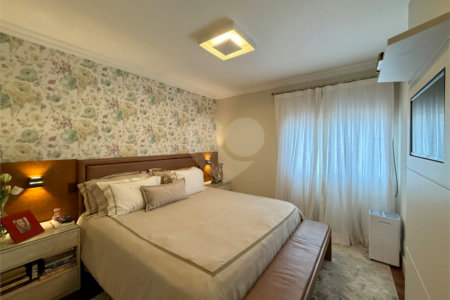 Apartamento à venda com 3 suítes em Campo Belo, São Paulo, SP