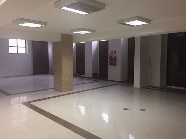 Prédio Comercial de Grande Porte no Centro Histórico de Santos para Venda Ou Aluguel
