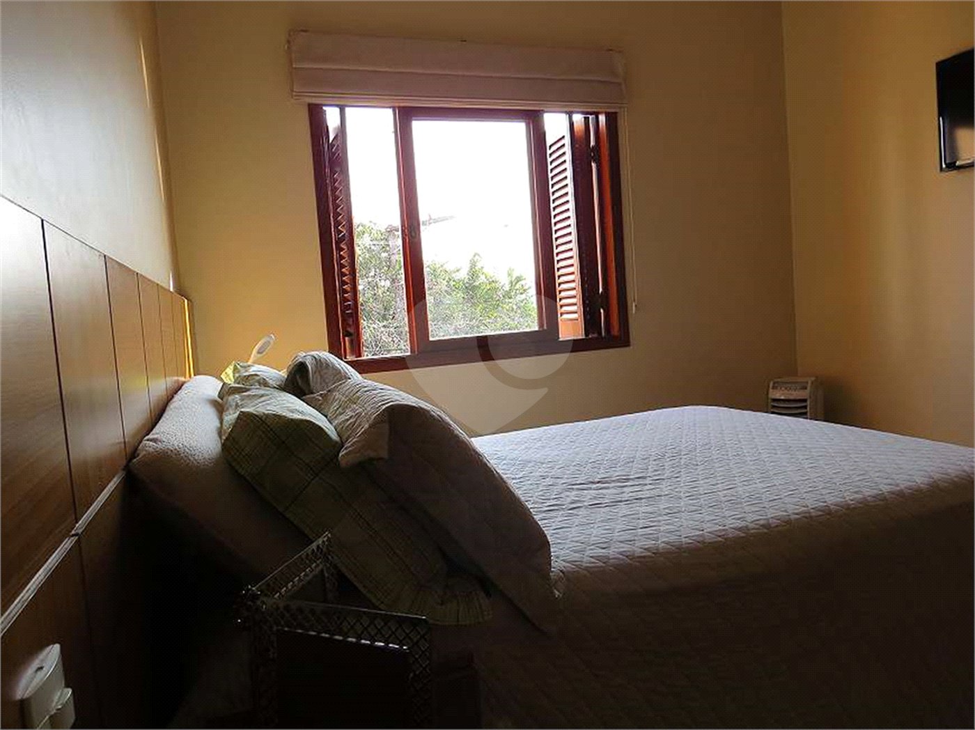 Sobrado à venda com 4 quartos, sendo 1 suíte, em Água Fria, São Paulo, SP