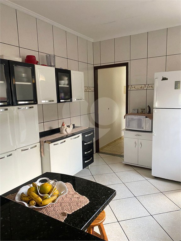 Casa à venda com 4 quartos, sendo 2 suítes,  em Vila Carolina, Itapetininga, SP