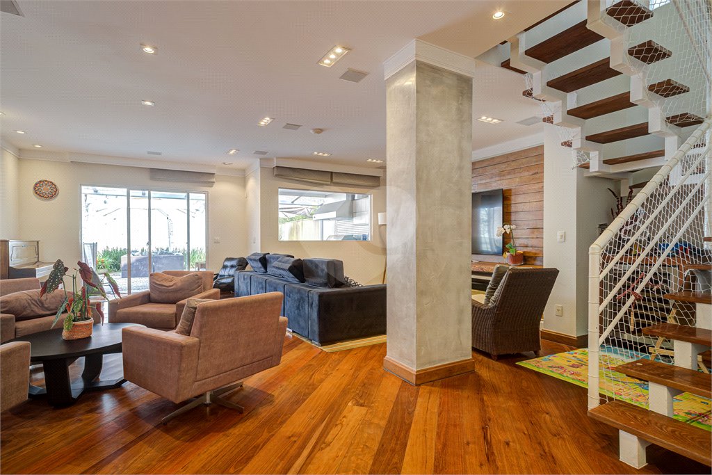 Casa à venda com 3 suítes no condomínio Villa Splendore, São Paulo - SP
