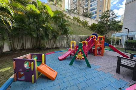 Apartamento à venda com 2 quartos, sendo 1 suíte,  em Vila Andrade, São Paulo, SP