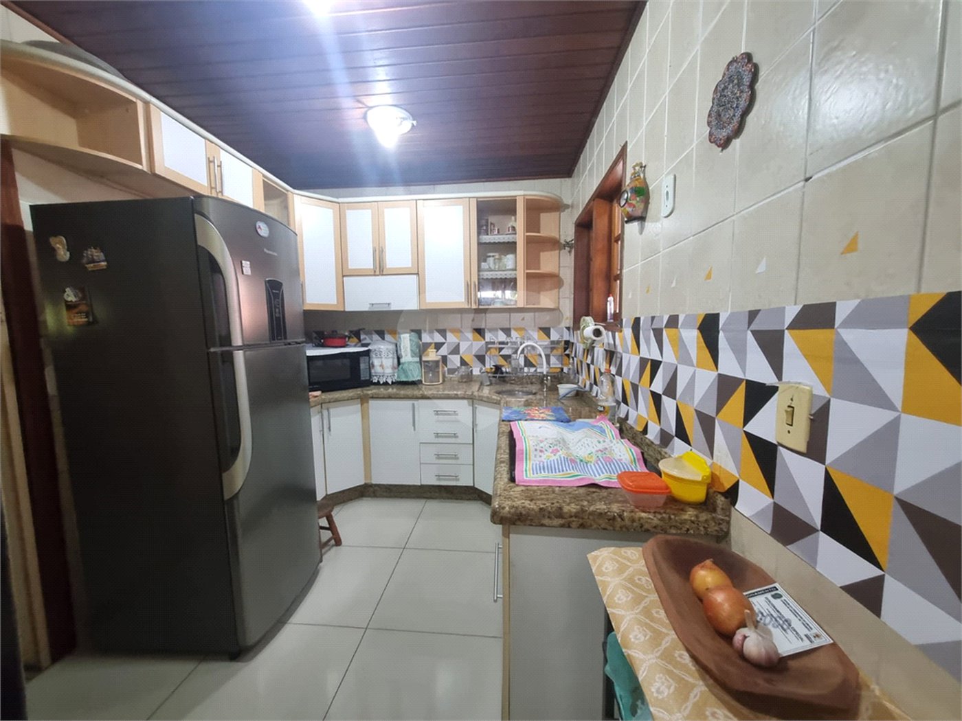 Casa à venda com 3 quartos, sendo 1 suíte, no condomínio Ibiti do Paço, Sorocaba - SP