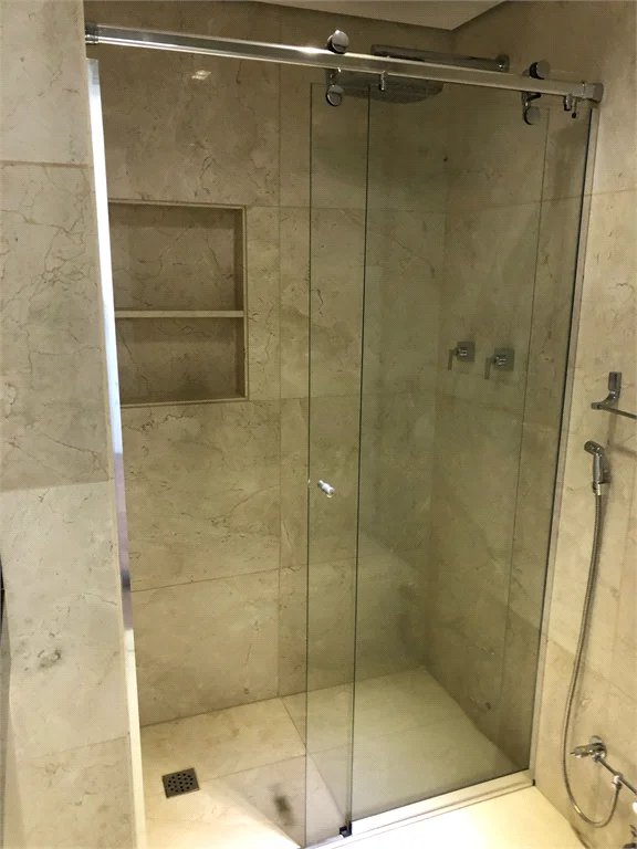 Apartamento à venda com 4 suítes em Vila Suzana, São Paulo, SP