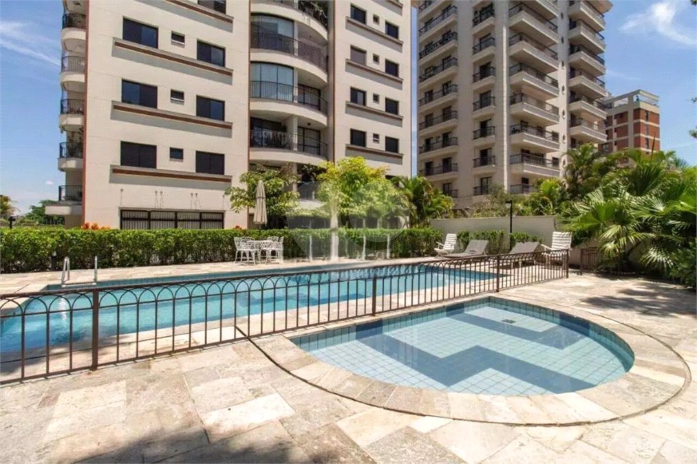 Cobertura à venda ou para alugar com 3 quartos, sendo 1 suíte,  em Vila Clementino, São Paulo, SP
