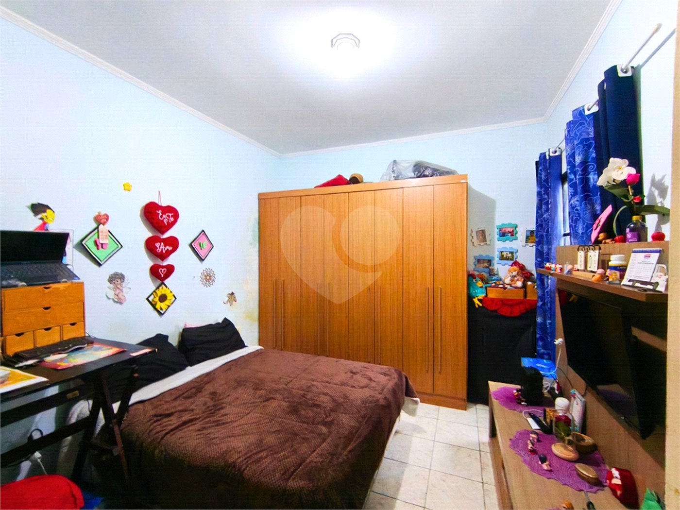 Casa à venda com 3 quartos, sendo 1 suíte, no condomínio Res Crisciúma, São Paulo - SP