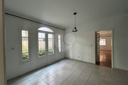 Casa à venda com 3 quartos, sendo 1 suíte,  em Santo Amaro, São Paulo, SP