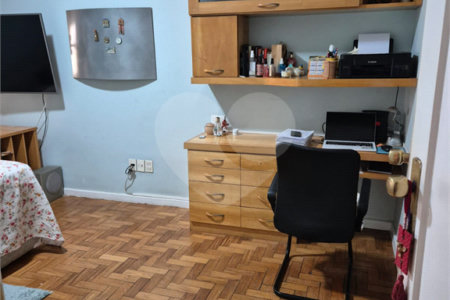 Apartamento à venda com 2 quartos, sendo 1 suíte,  em Copacabana, Rio de Janeiro, RJ
