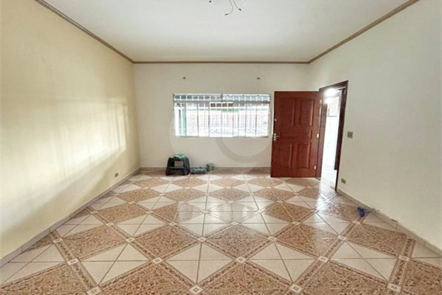 Sobrado à venda com 3 quartos, sendo 1 suíte, em Jardim Peri, São Paulo, SP