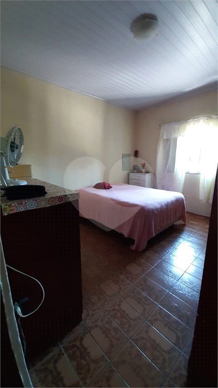 Sobrado à venda com 2 quartos em Horto, São Paulo, SP