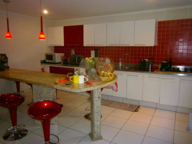 Casa à venda com 4 quartos, sendo 1 suíte,  em Horto, São Paulo, SP