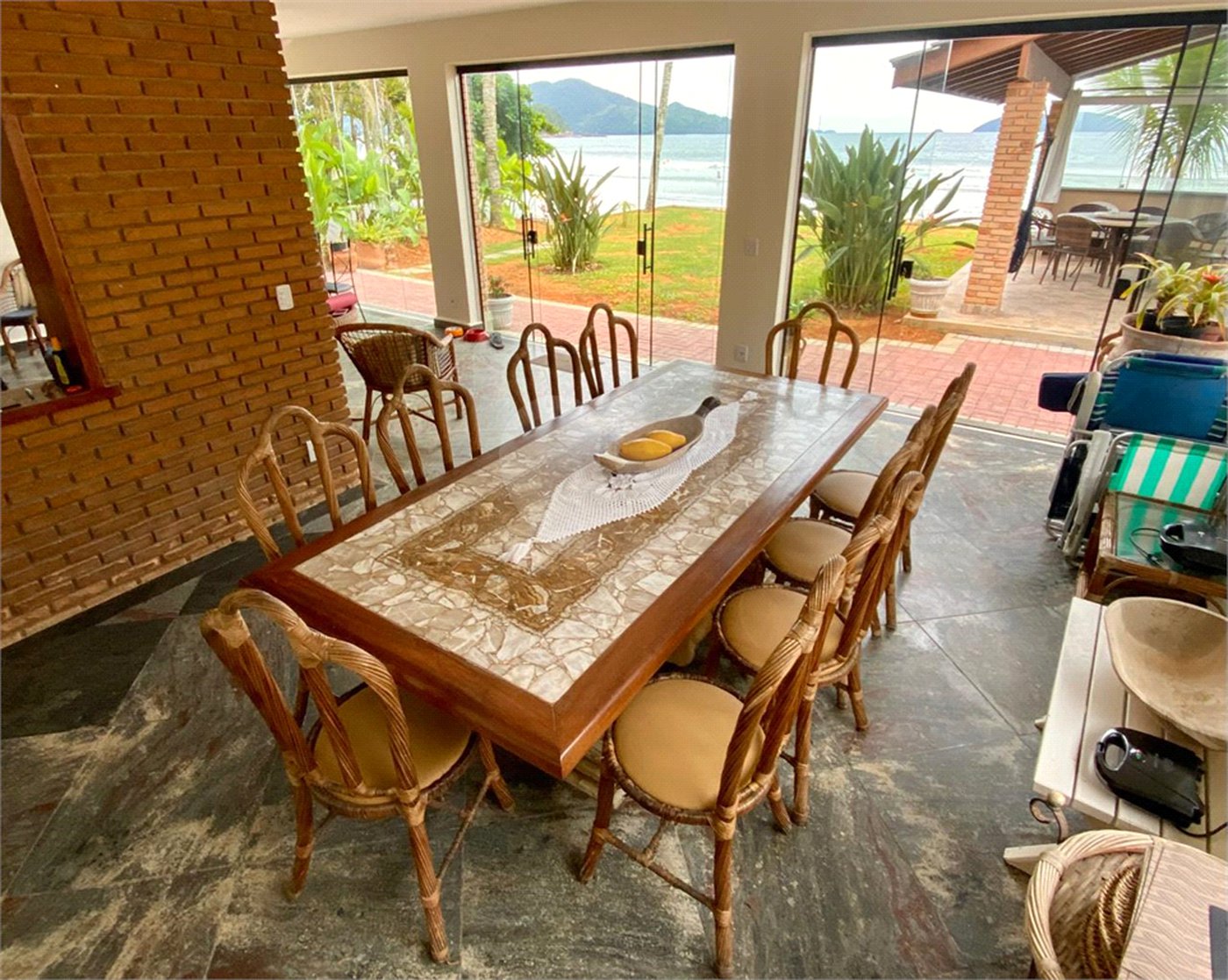 Casa à venda com 6 quartos, sendo 4 suítes,  em Maranduba, Ubatuba, SP
