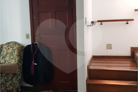 Sobrado à venda com 3 quartos, sendo 2 suítes, em Vila Gustavo, São Paulo, SP