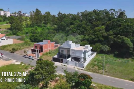 Casa à venda com 3 suítes em Pinheirinho, Vinhedo, SP