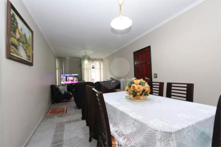 Casa Térrea à venda com 3 quartos, sendo 1 suíte, em Vila Alpina, São Paulo, SP