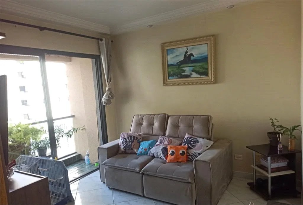 Apartamento à venda com 3 quartos, sendo 1 suíte, em Vila Hamburguesa, São Paulo, SP