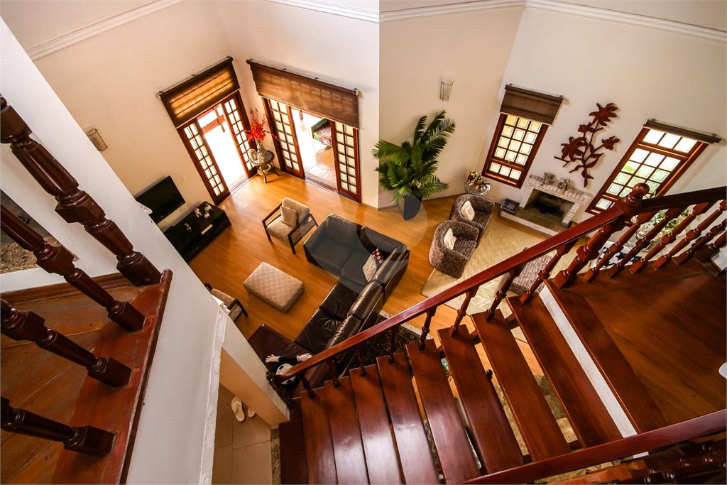 Casa à venda com 5 quartos, sendo 3 suítes, em City América, São Paulo, SP