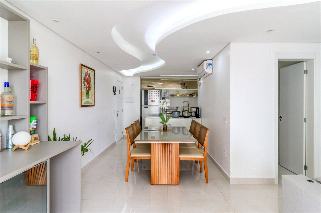Apartamento à venda com 3 quartos, sendo 1 suíte, em Santo Amaro, São Paulo, SP