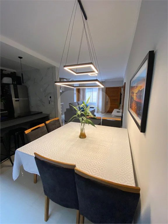Casa à venda com 3 suítes no condomínio Belle Villle, São Paulo - SP