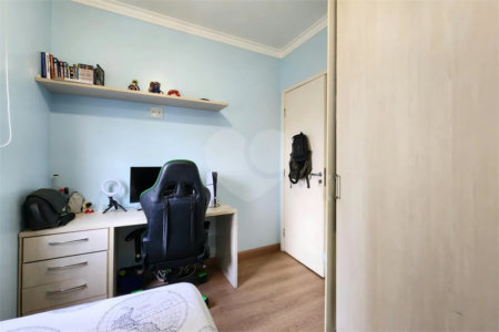 Apartamento para alugar com 3 quartos, sendo 1 suíte, em Baeta Neves, São Bernardo do Campo, SP
