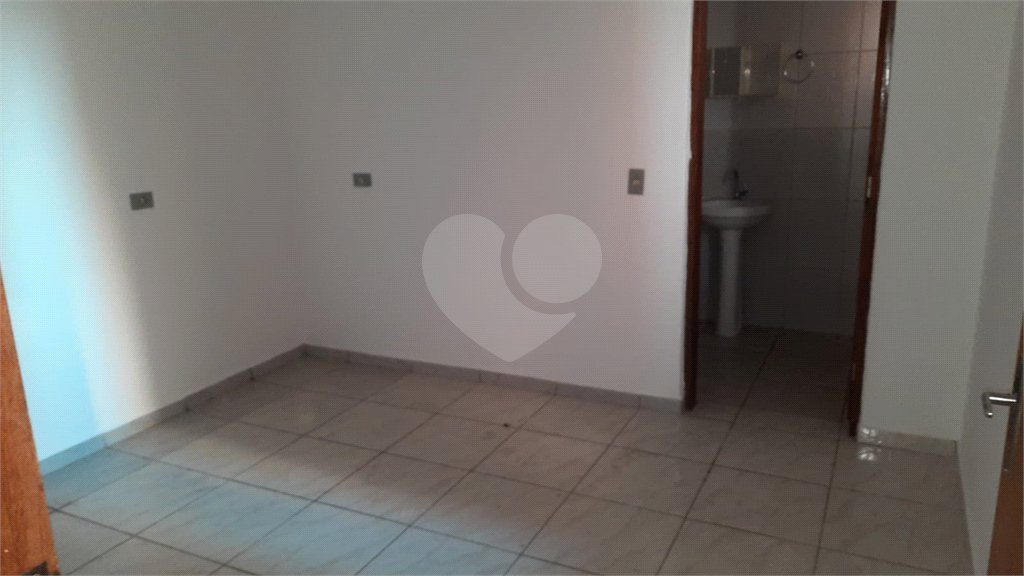 Sobrado à venda com 4 quartos, sendo 1 suíte, em Jardim Hubert, Indaiatuba, SP
