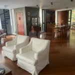 Casa à venda com 4 quartos, sendo 3 suítes, no condomínio Vitoria Regia, São Paulo - SP